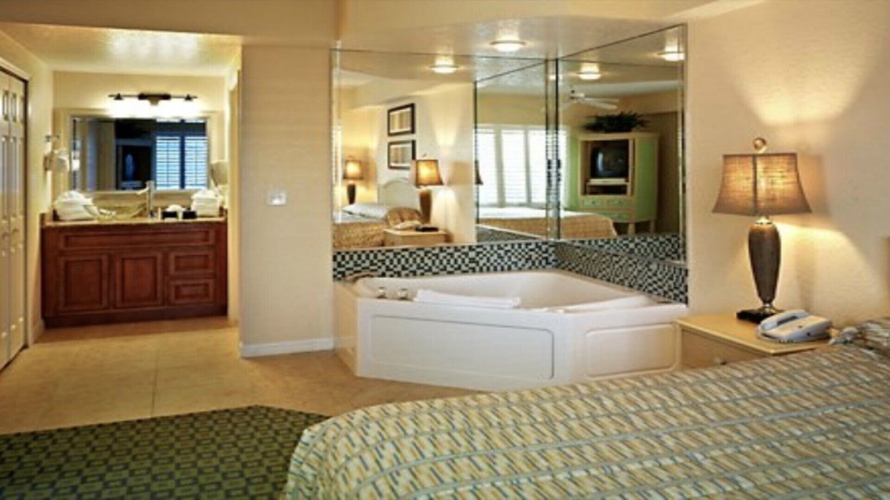 Photo of Bedroom in Florida Center