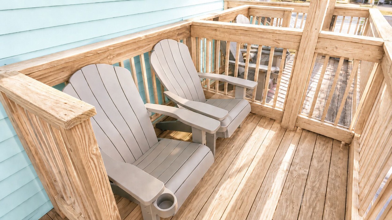 Photo of Patio Balcony in Crescent Beach