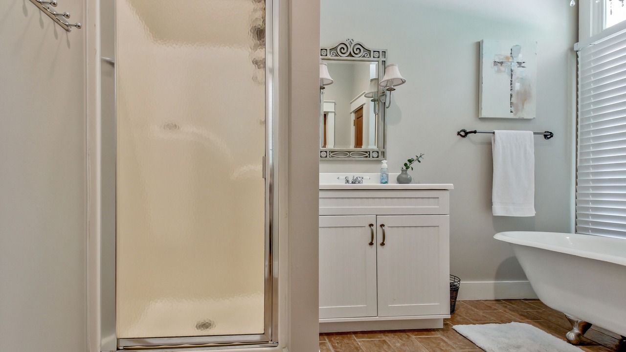 Photo of Bathroom in Wedowee
