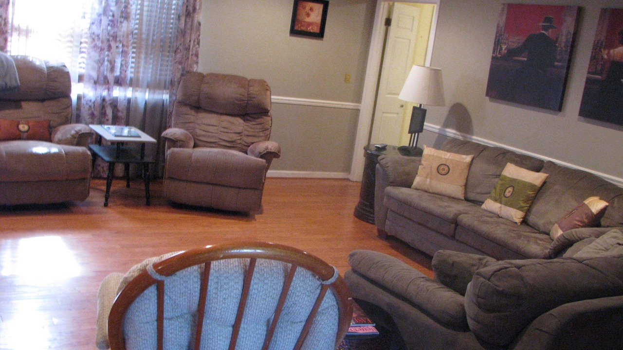 Photo of Livingroom in Auburn