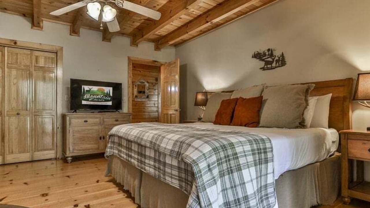 Photo of Bedroom in Ellijay