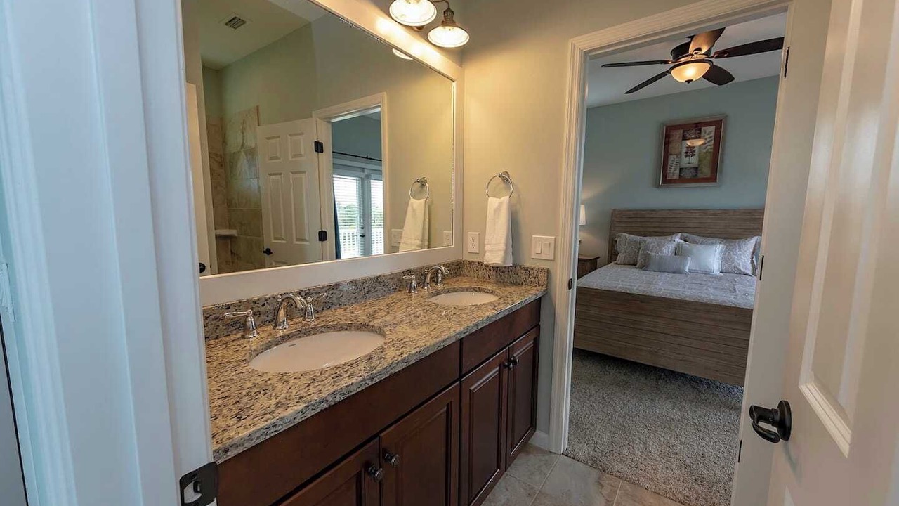 Photo of Bathroom in Oviedo