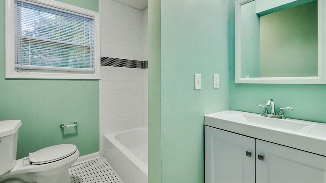 Photo of Bathroom in Capitol View