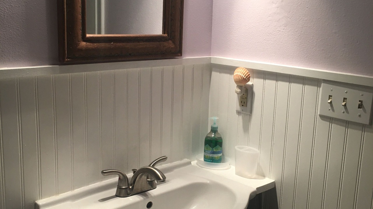 Photo of Bathroom in New Smyrna Beach