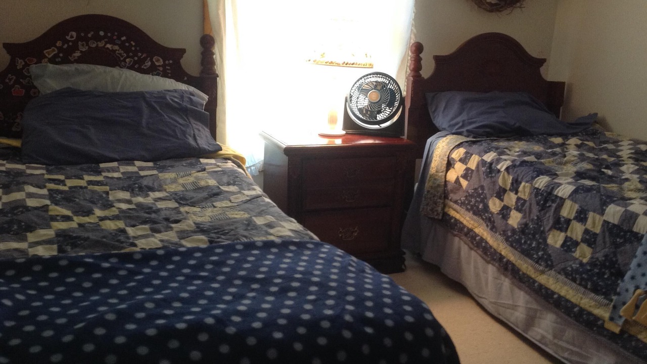 Photo of Bedroom in Menonaqua Beach
