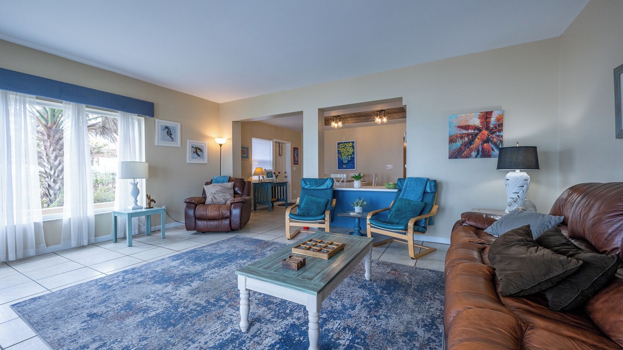 Photo of Livingroom in New Smyrna Beach