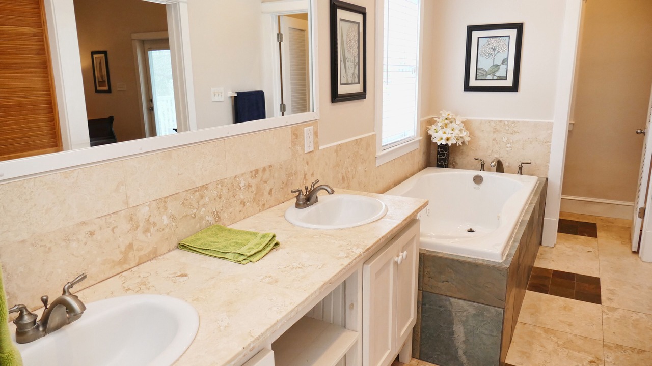 Photo of Bathroom in Tybee Island