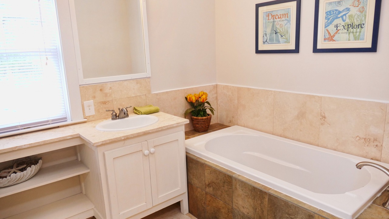 Photo of Bathroom in Tybee Island