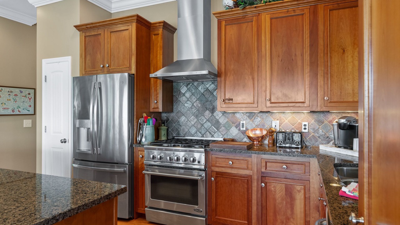 Photo of Kitchen in Stoney Point Landing