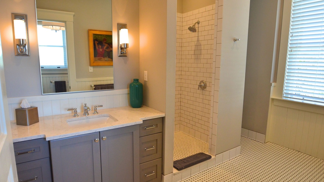 Photo of Bathroom in Historic District - North