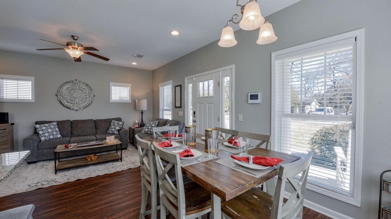 Photo of Livingroom in Tuscaloosa