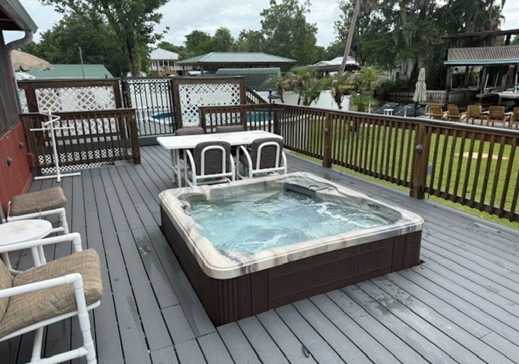 Photo of Outdoor in Astor