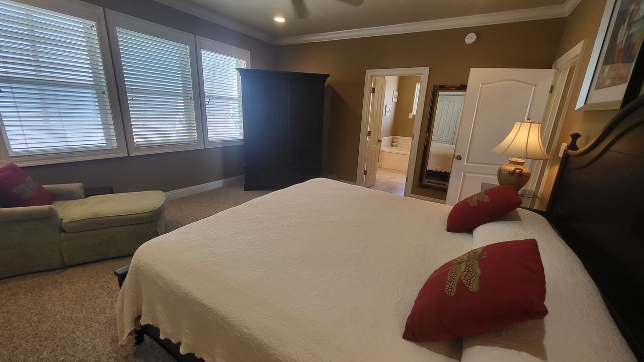 Photo of Bedroom in Gulf Shores