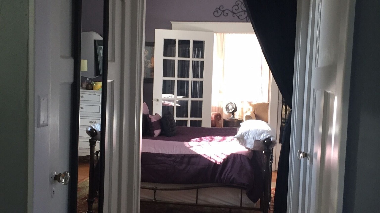 Photo of Bedroom in Algiers Point