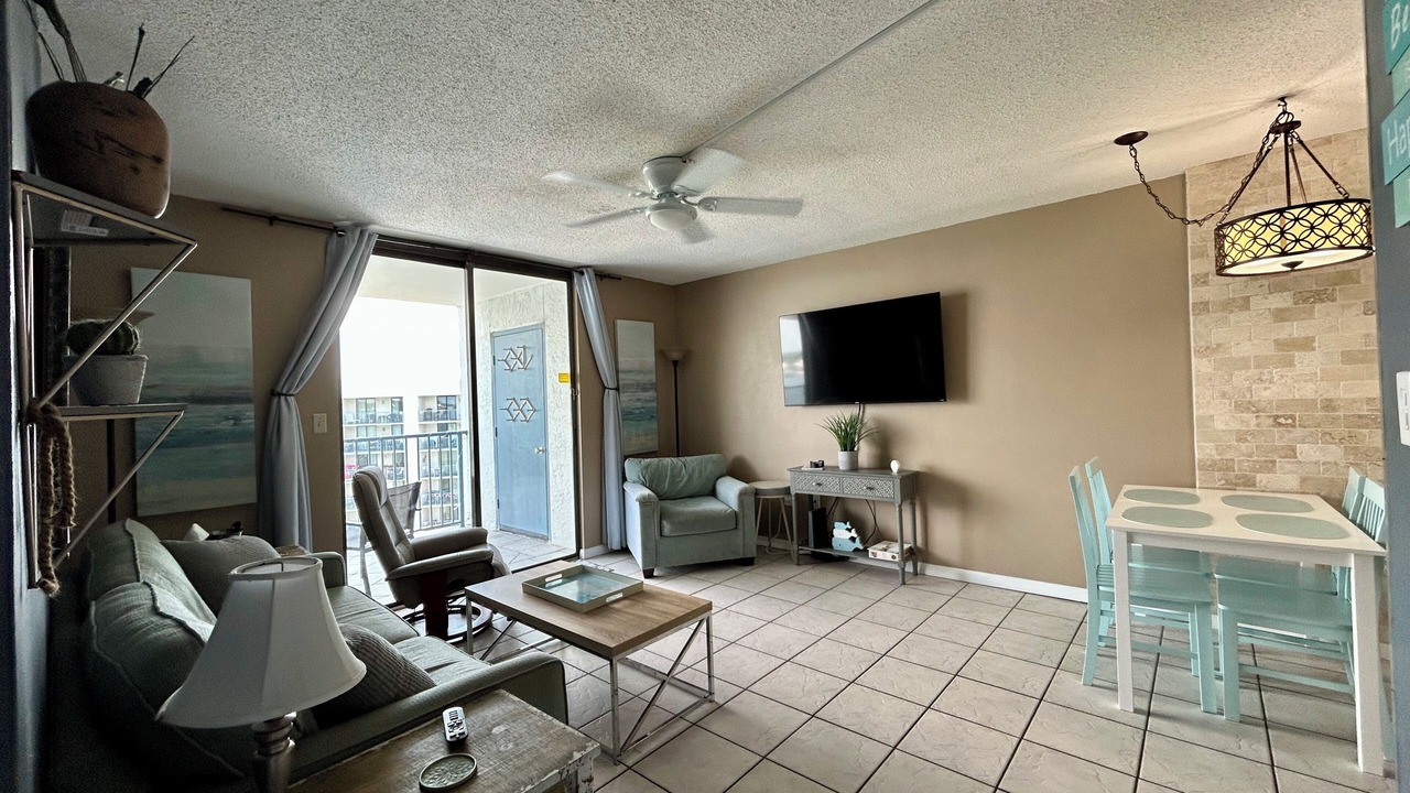 Photo of Livingroom in Gulf Shores