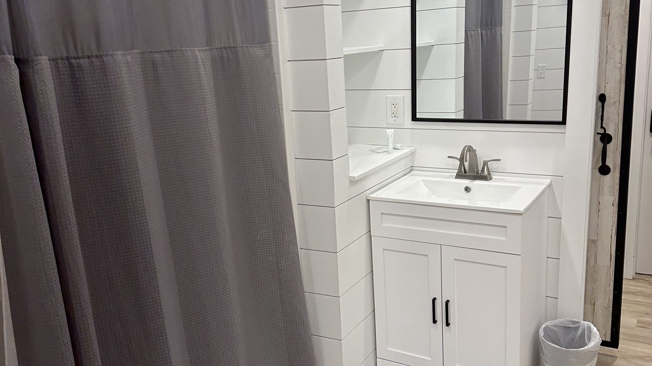 Photo of Bathroom in Tang-O-Mar