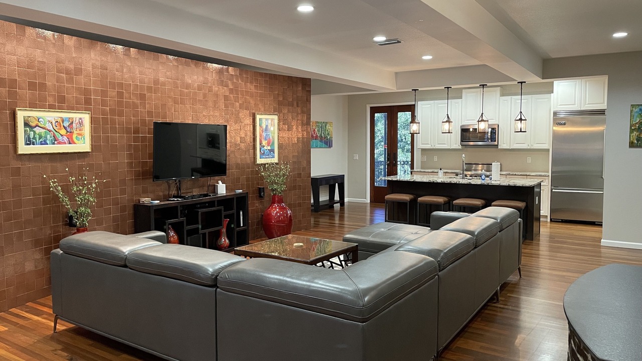 Photo of Livingroom in Baytowne Wharf