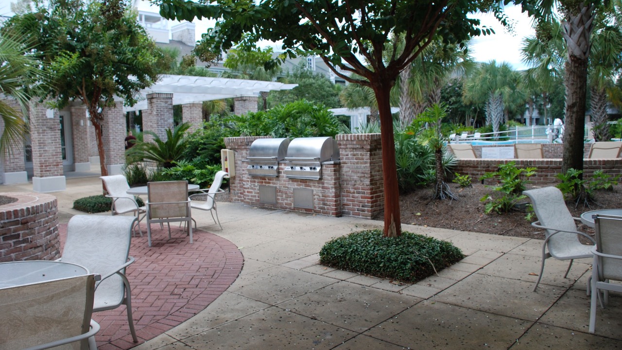 Photo of Others in Baytowne Wharf