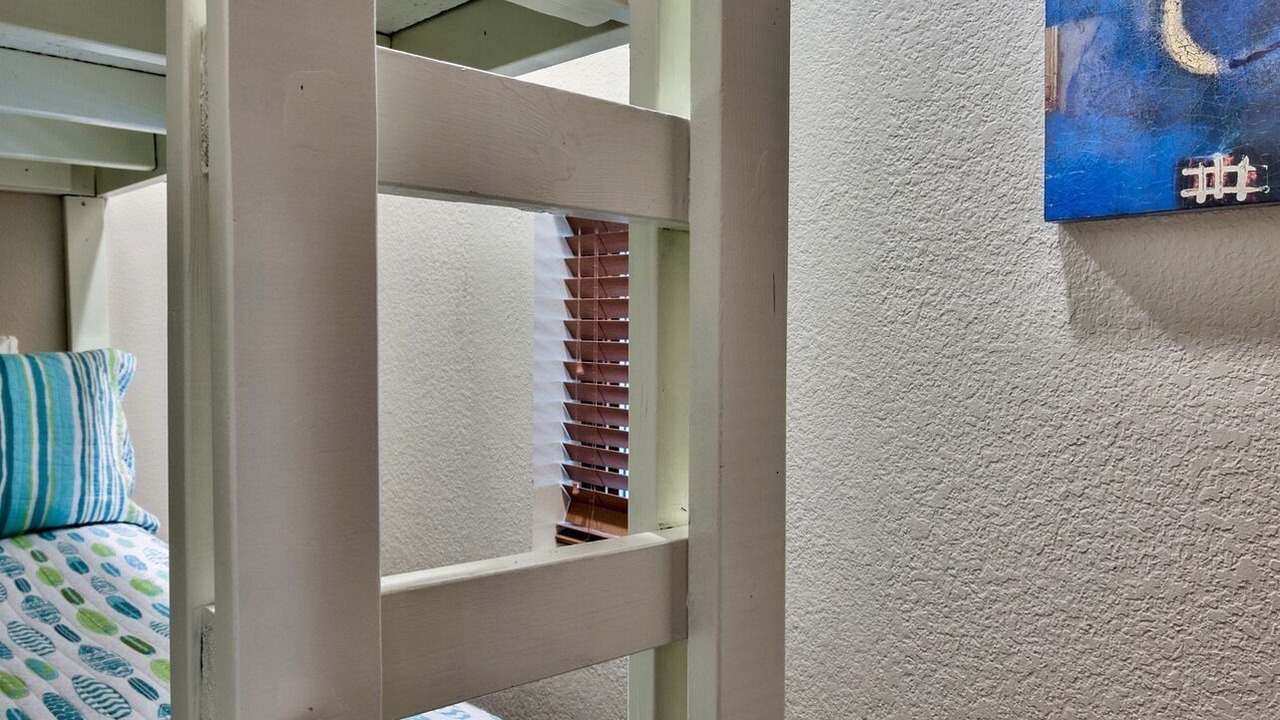 Photo of Bedroom in Baytowne Wharf