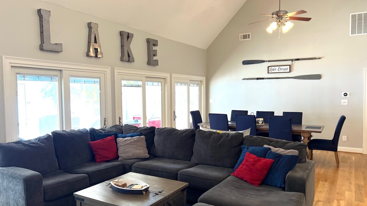 Photo of Livingroom in Eatonton