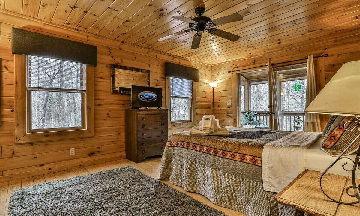Photo of Others in Ellijay
