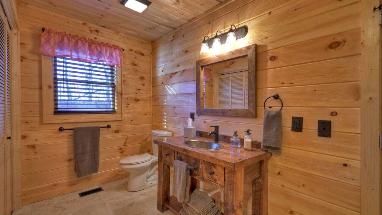 Photo of Bathroom in Blue Ridge