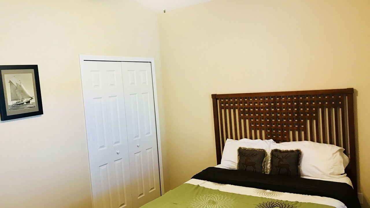 Photo of Bedroom in Hollister