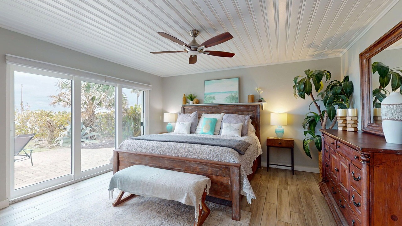 Photo of Bedroom in New Smyrna Beach
