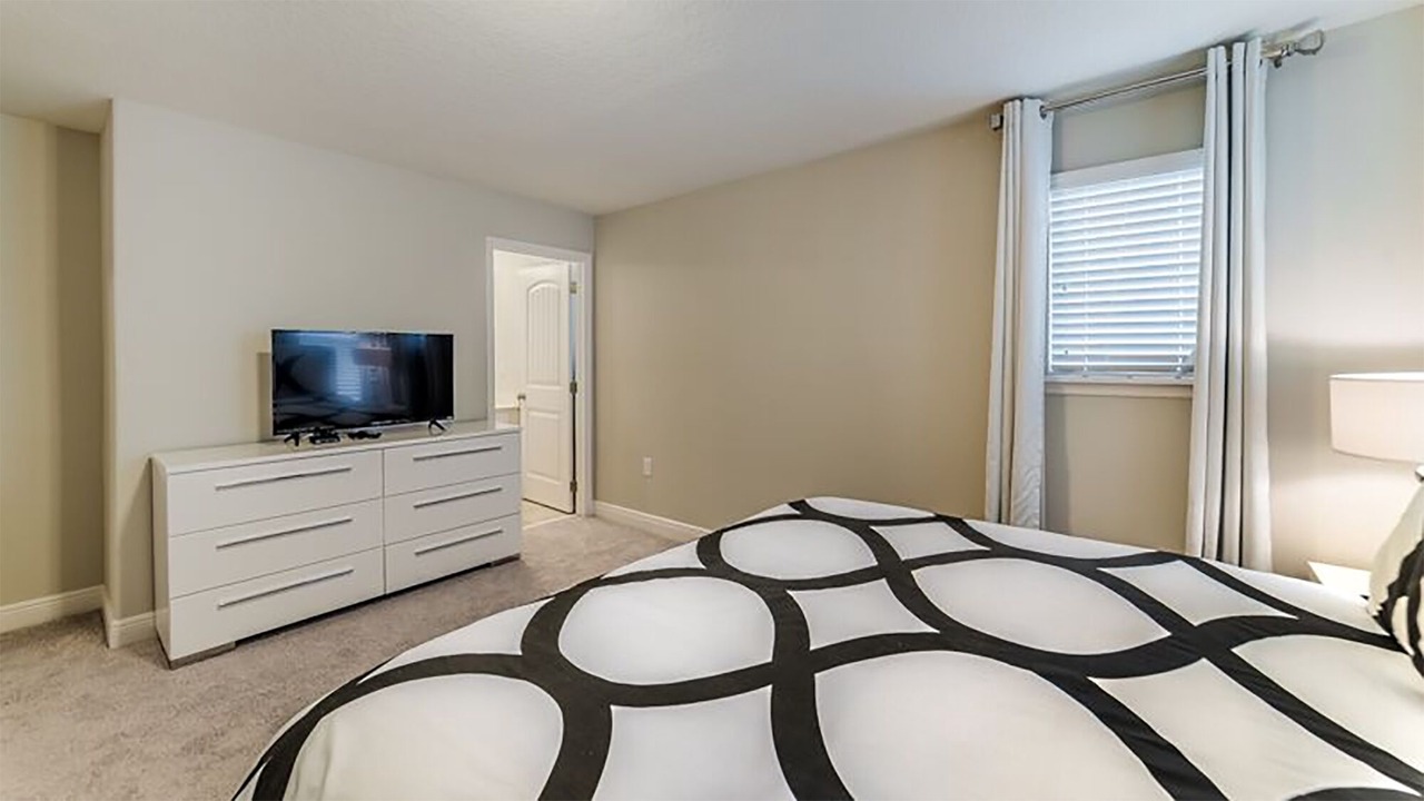 Photo of Bedroom in Loughman