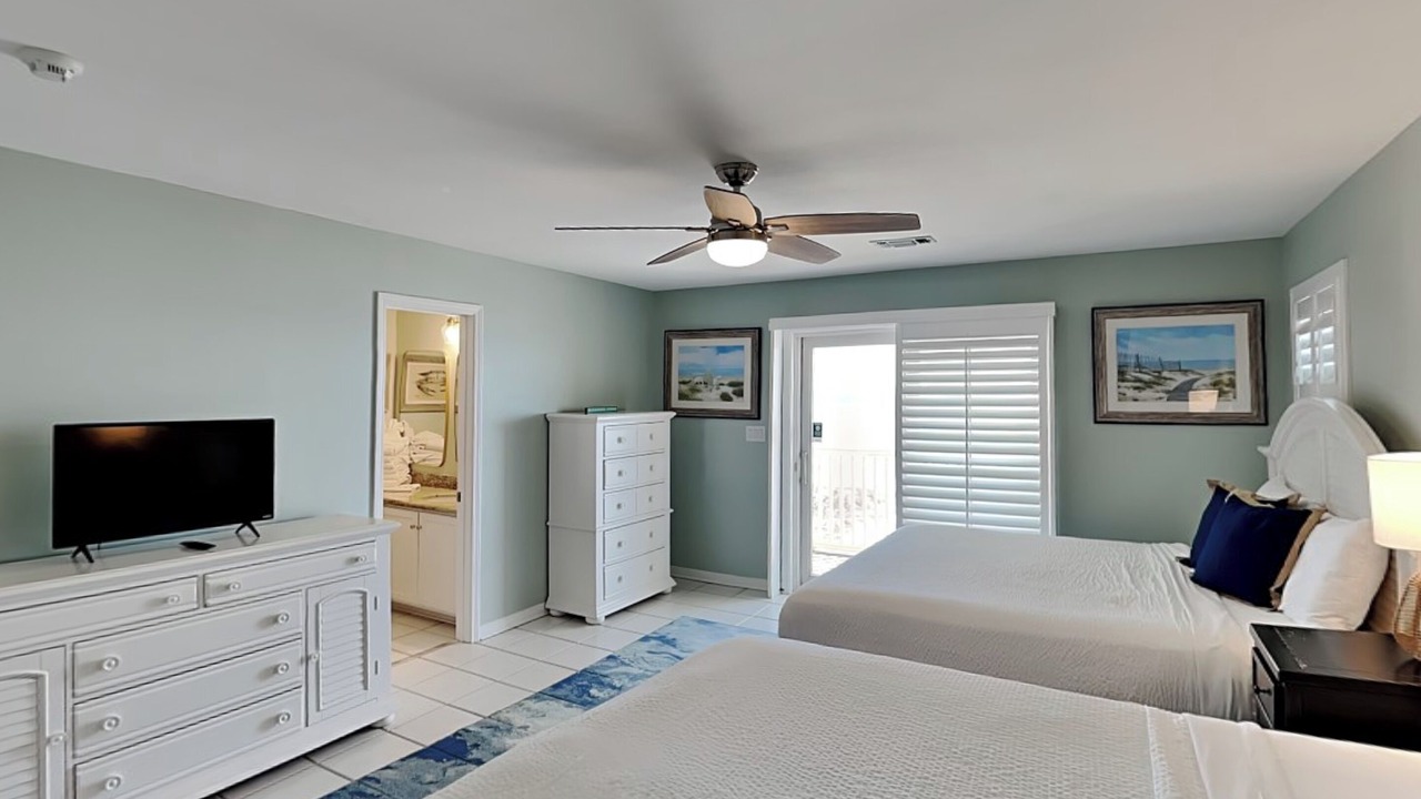 Photo of Bathroom in Pensacola Beach
