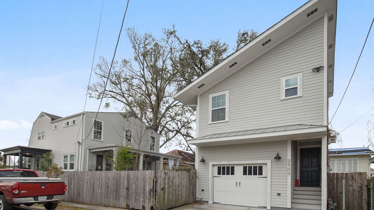 Photo of Outdoor in Freret