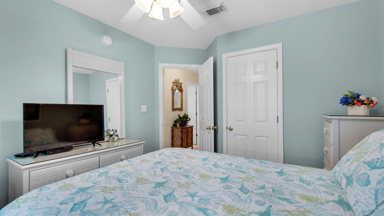 Photo of Bedroom in Miramar Beach