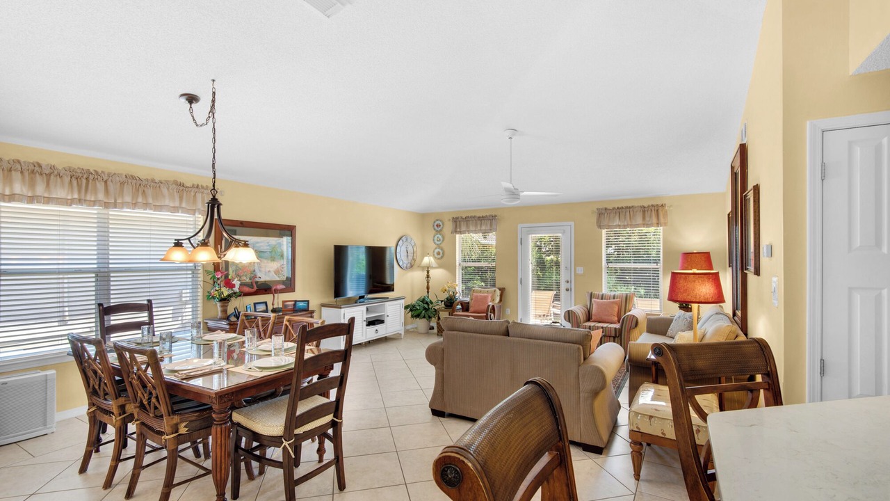 Photo of Livingroom in Miramar Beach