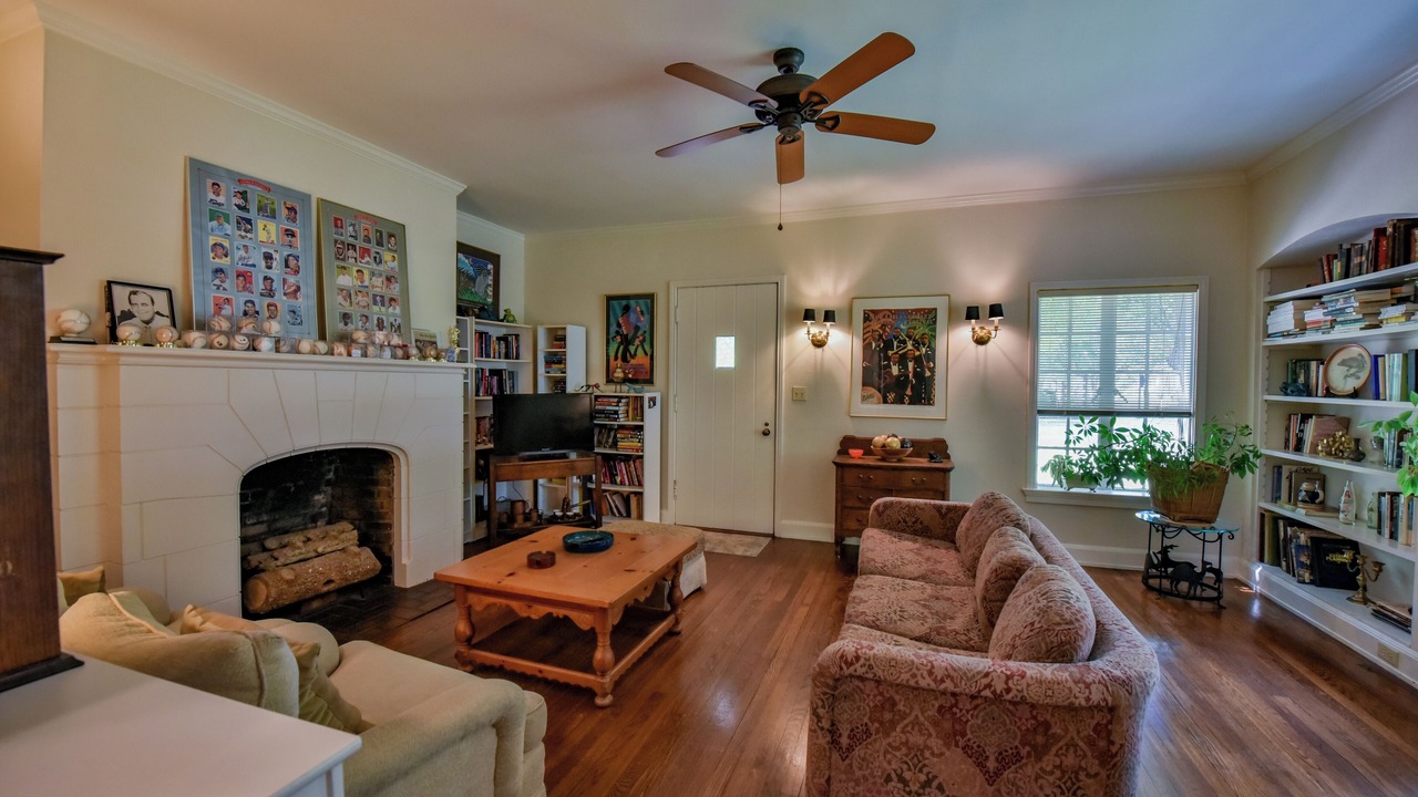 Photo of Livingroom in Tuscaloosa