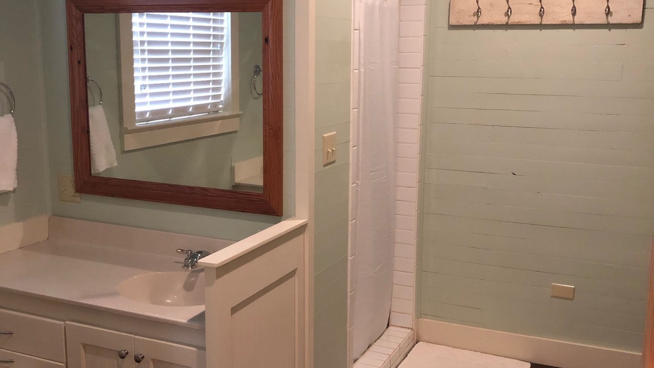 Photo of Bathroom in Laurel