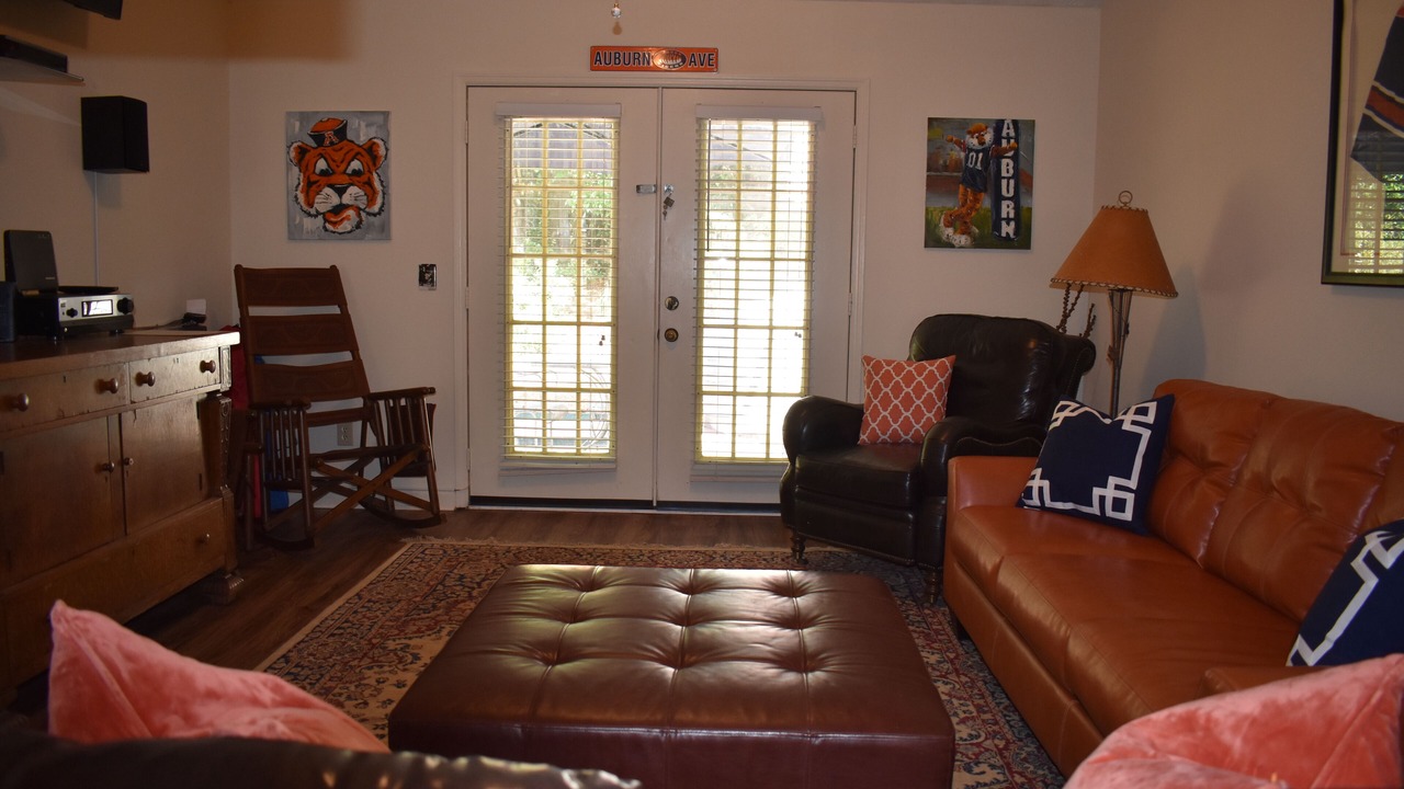 Photo of Livingroom in Auburn