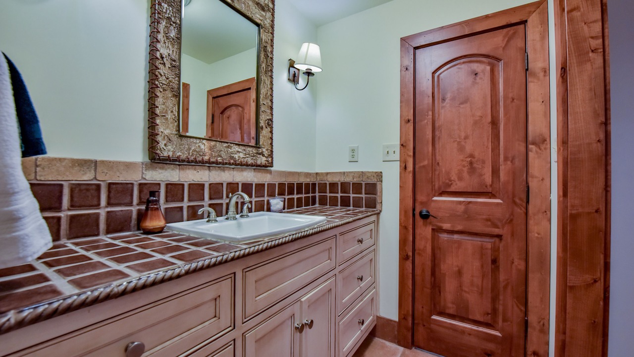 Photo of Bathroom in Tuscaloosa