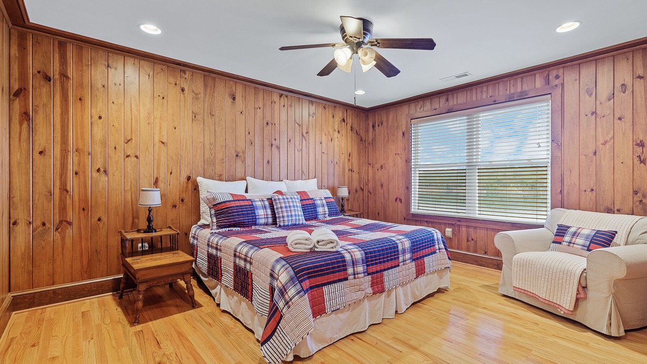 Photo of Bedroom in Crane Hill