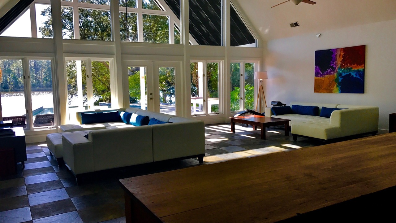 Photo of Livingroom in Elberta