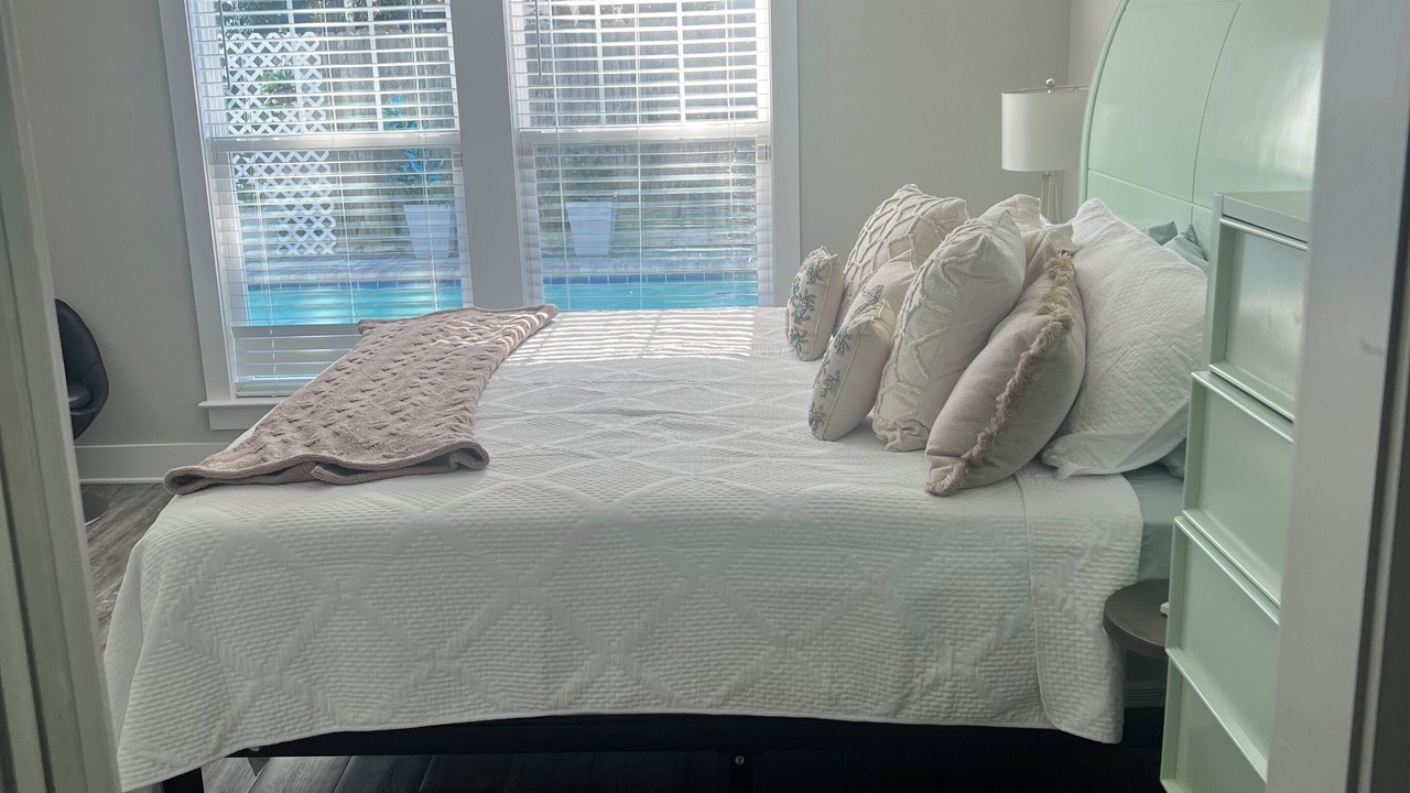 Photo of Bedroom in Riviera Beach