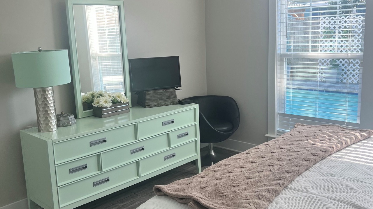 Photo of Bedroom in Riviera Beach