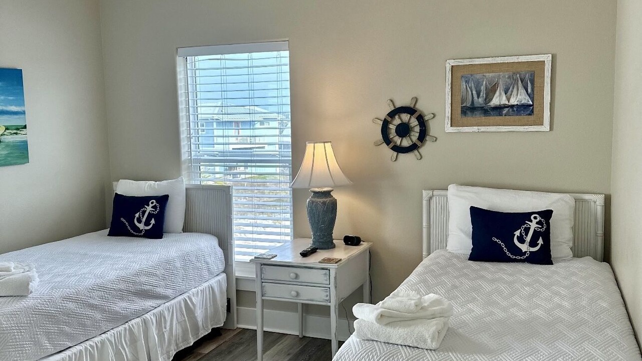 Photo of Bedroom in Cape San Blas