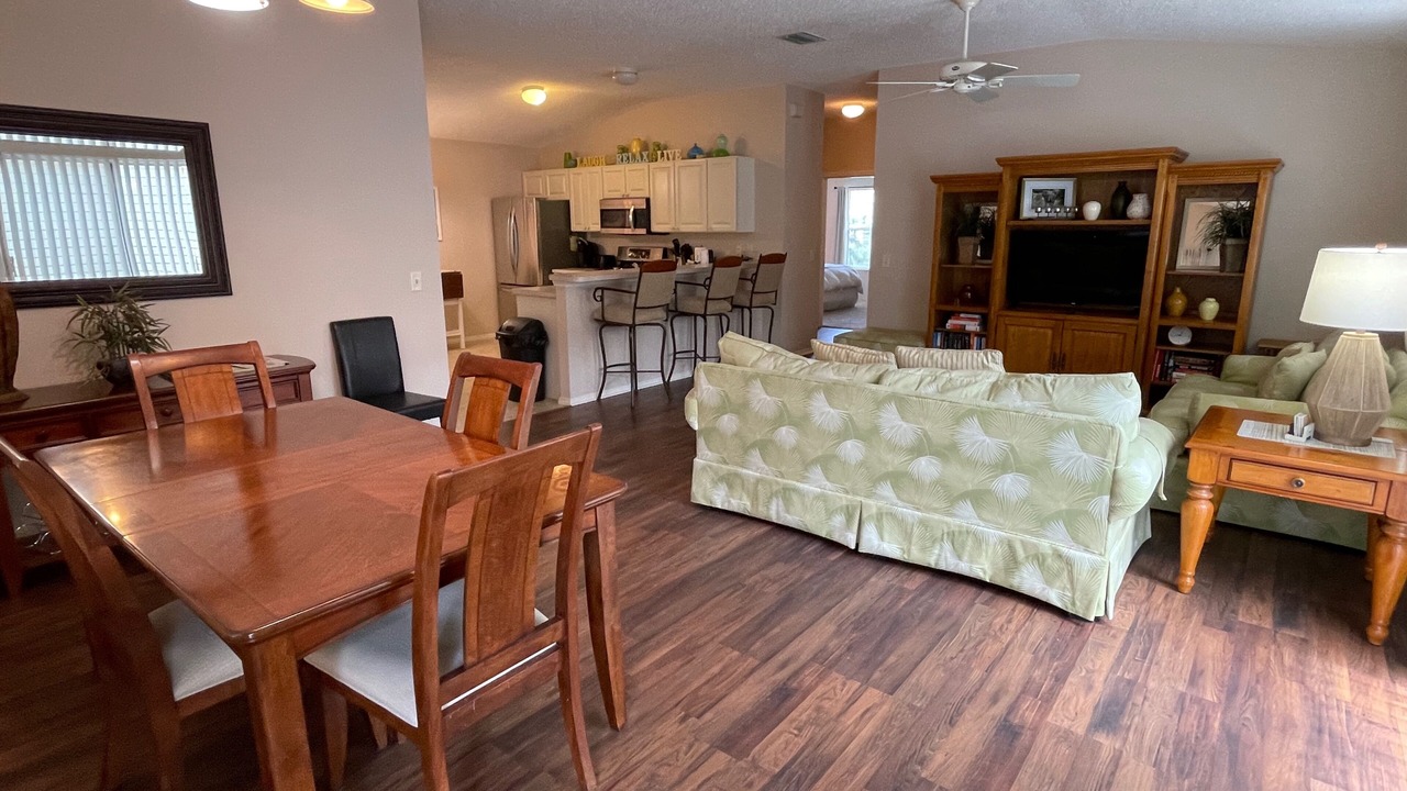 Photo of Livingroom in Mallory Square