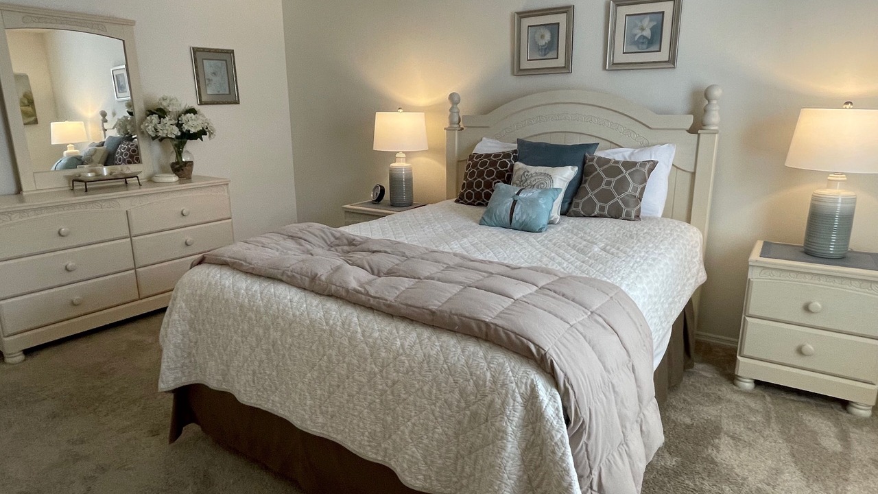 Photo of Bedroom in Mallory Square