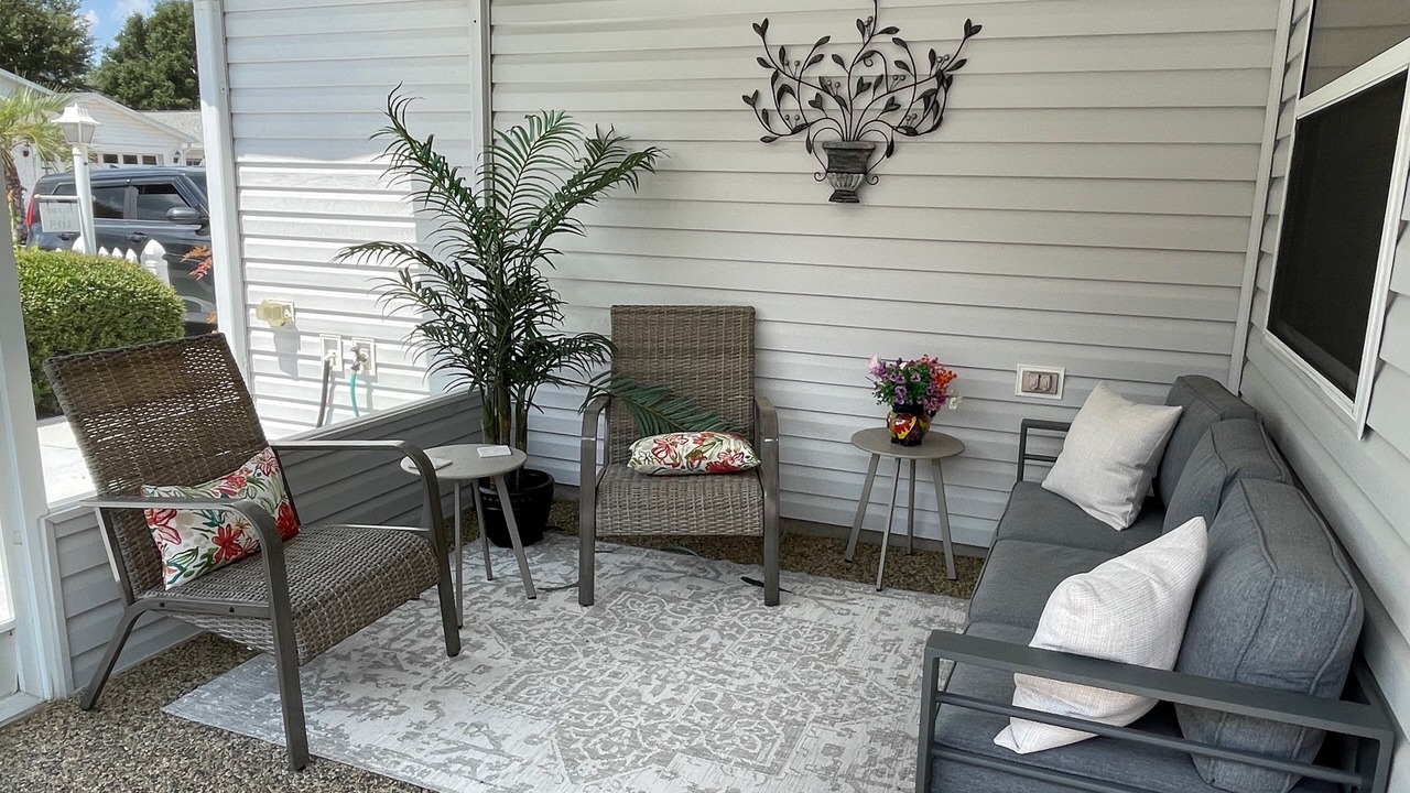 Photo of Patio Balcony in Mallory Square