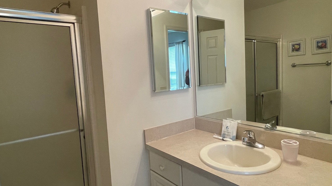 Photo of Bathroom in Mallory Square