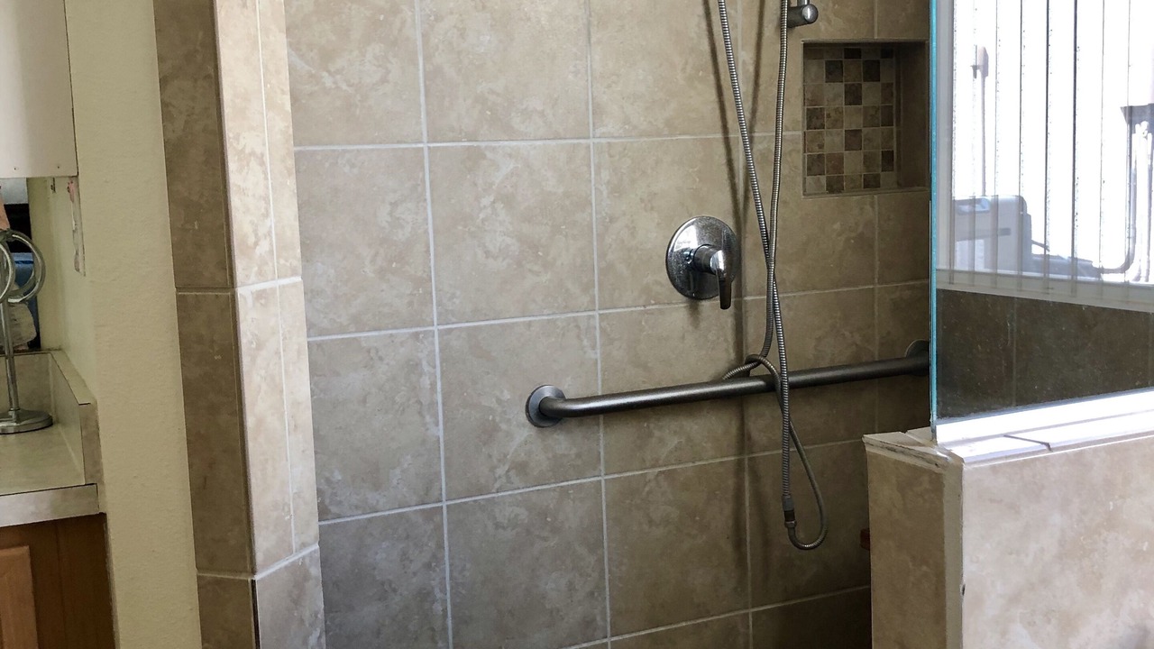 Photo of Bathroom in Davenport