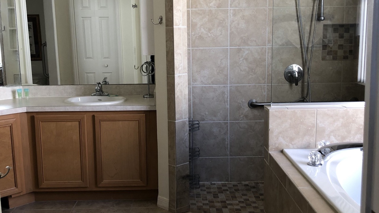 Photo of Bathroom in Davenport