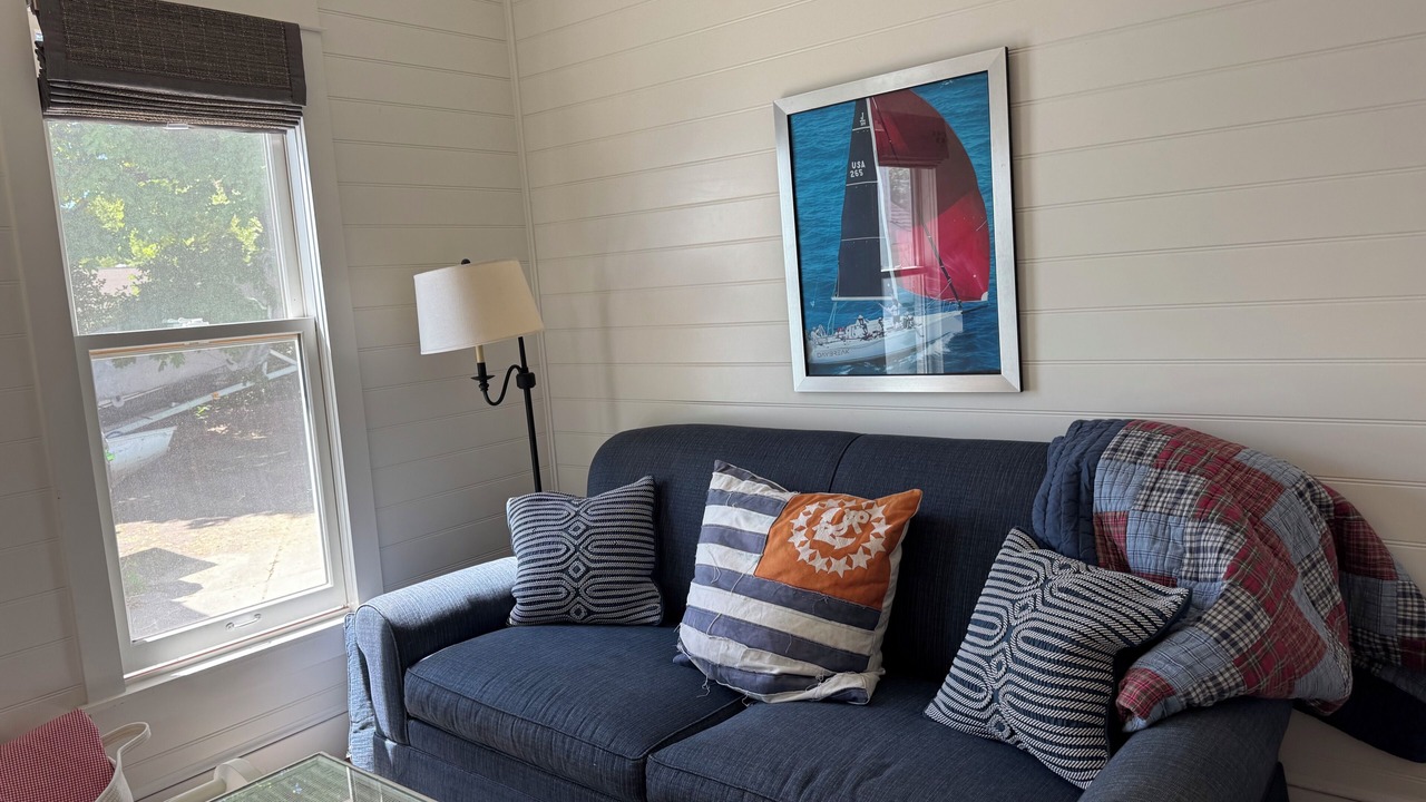 Photo of Livingroom in Harbor Springs