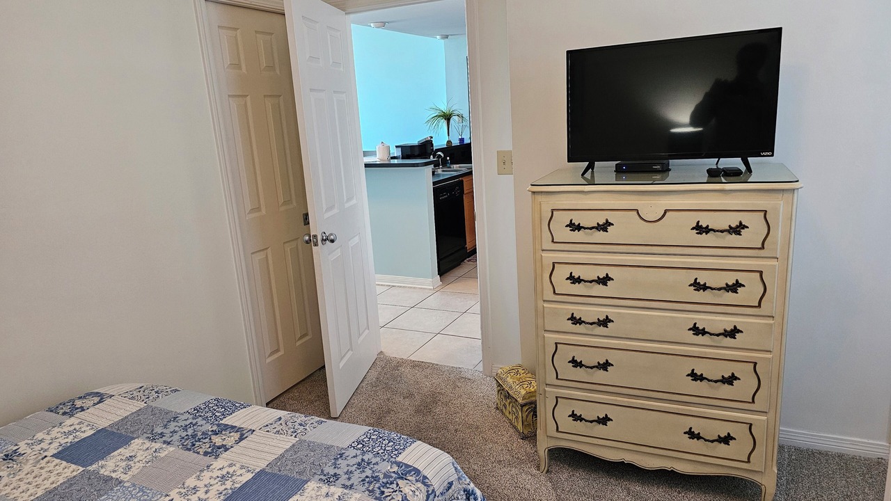 Photo of Bedroom in Dauphin Island
